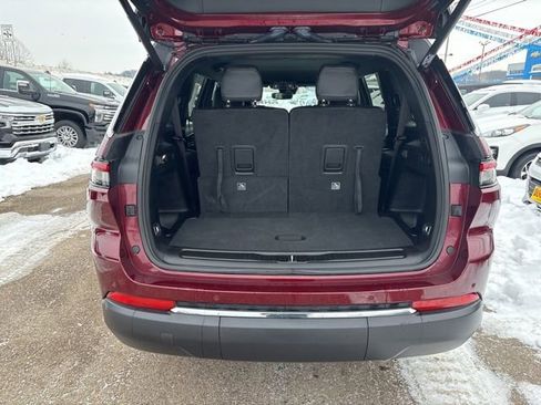 Used 2025 Jeep Grand Cherokee L Limited image 22