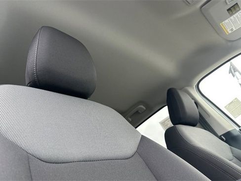 Used 2024 Ford Maverick XL image 18