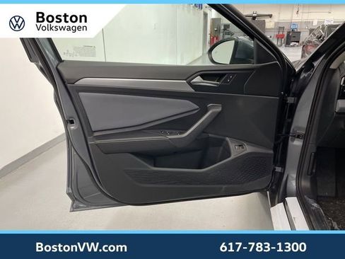 New 2026 Volkswagen Jetta SE FWD image 25