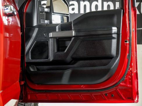 Used 2021 Ford F250 Platinum image 36