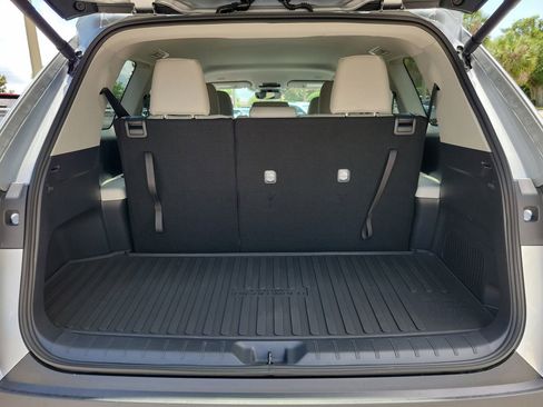 New 2026 Toyota Grand Highlander XLE FWD image 8