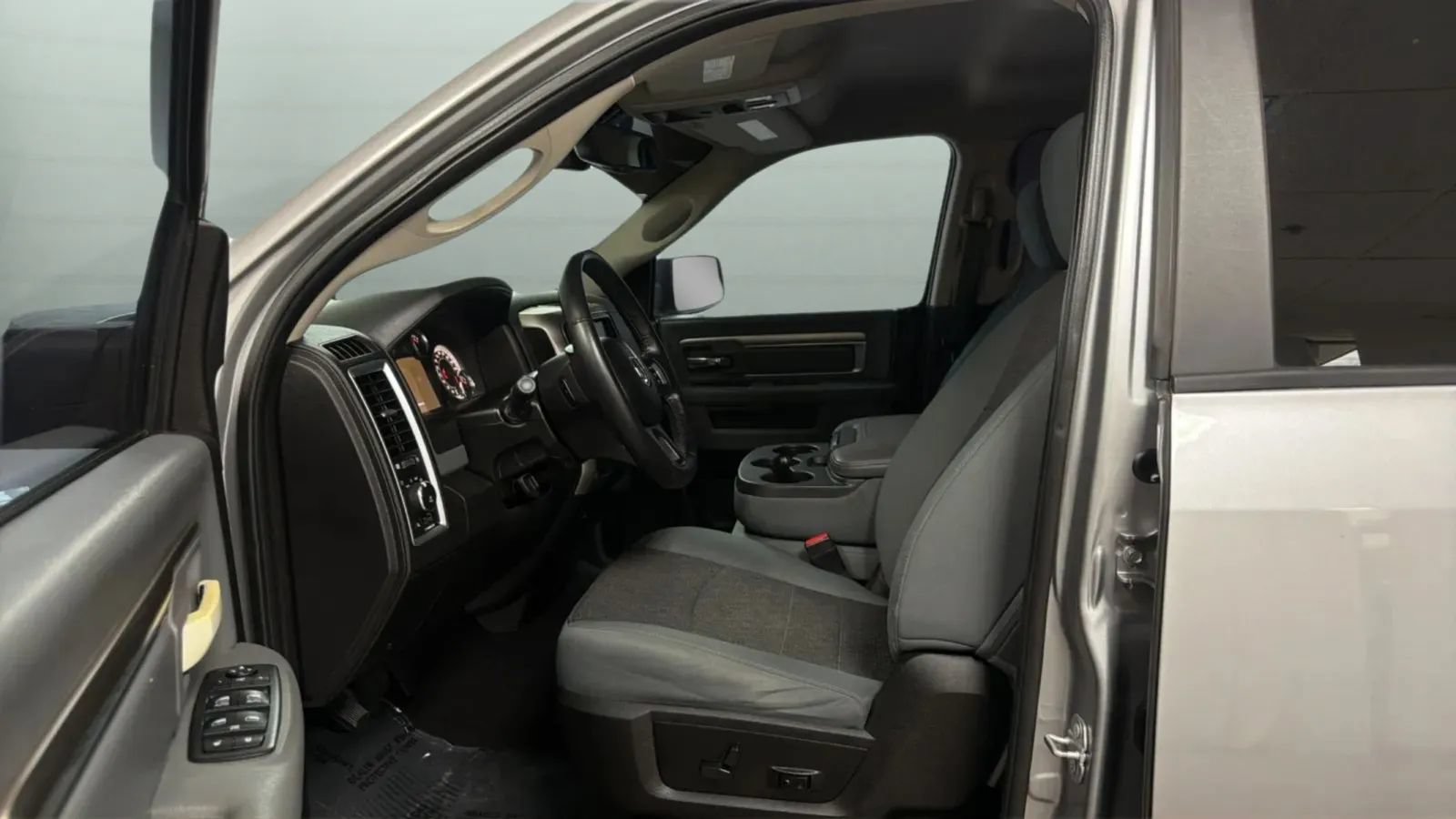 Used 2019 RAM 1500 Warlock w/ Luxury Group AWD/4WD image 19