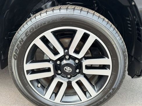 Used 2016 Toyota 4Runner Limited AWD/4WD image 10
