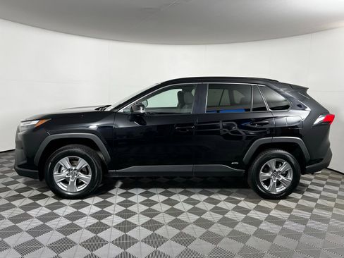 Certified 2025 Toyota RAV4 XLE AWD/4WD image 8