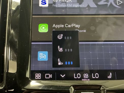 Used 2022 Volvo XC60 T8 Inscription w/ Advanced Package image 8