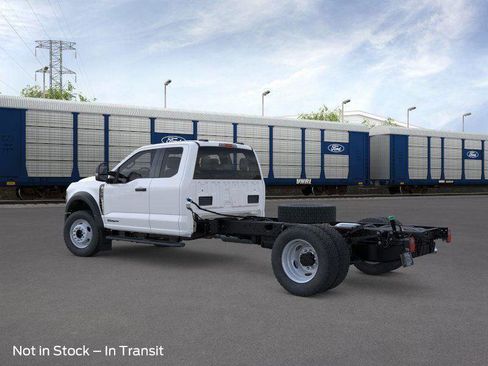 New 2026 Ford F550 4x4 SuperCab Super Duty image 5