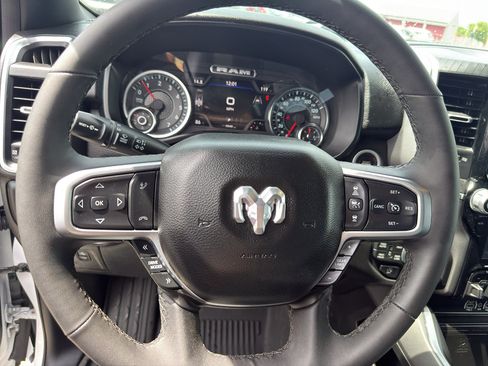 Used 2025 RAM 1500 Big Horn AWD/4WD image 16