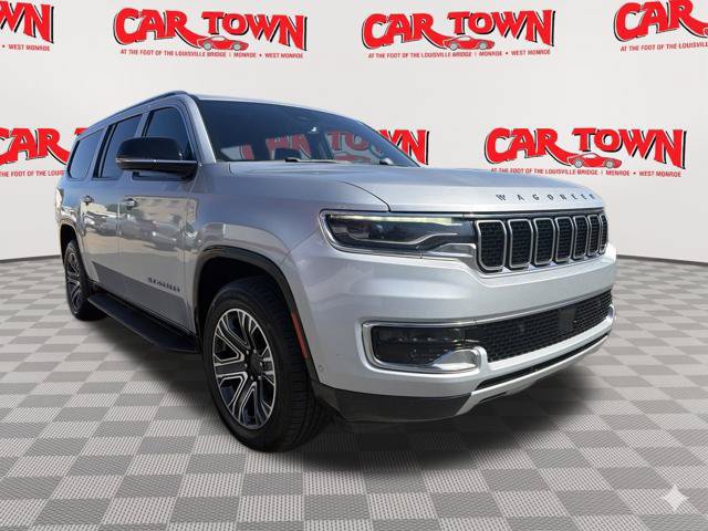 Used 2024 Jeep Wagoneer L Series II RWD image 4