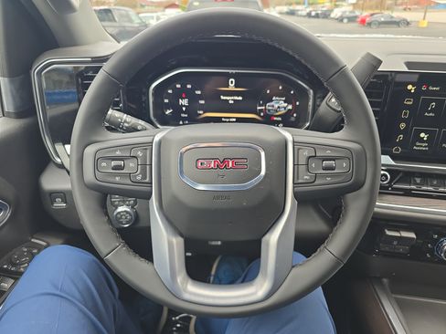 New 2026 GMC Sierra 3500 SLT w/ SLT Convenience Package image 22