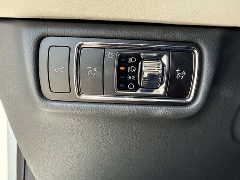 New 2026 Lincoln Aviator 2WD image 32