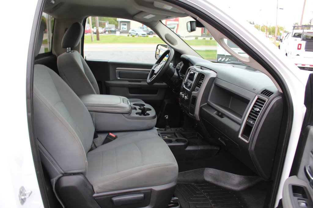 Used 2018 RAM 3500 Tradesman w/ Chrome Appearance Group AWD/4WD image 28