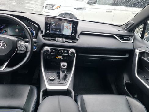 Used 2020 Toyota RAV4 XSE AWD/4WD image 7