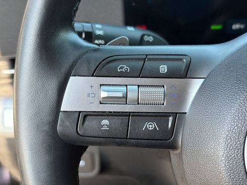 Used 2024 Hyundai Kona SEL FWD image 24