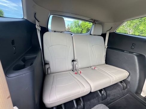 Used 2020 Buick Enclave Essence FWD image 16