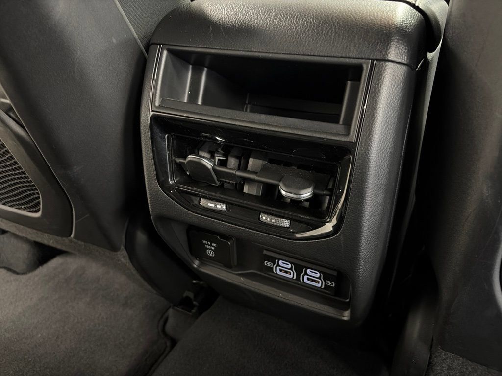 Certified 2024 Jeep Grand Cherokee Altitude AWD/4WD image 14