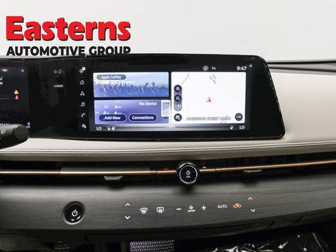 Used 2023 Nissan Ariya FWD image 11