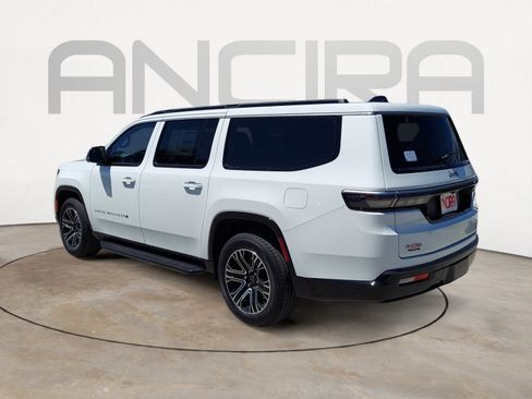 New 2026 Jeep Grand Wagoneer L 2WD w/ Premium Group I image 8