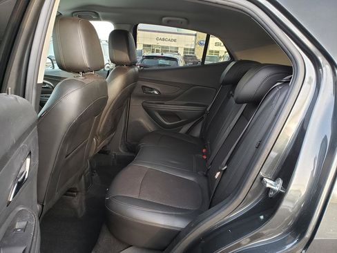 Used 2018 Buick Encore Sport Touring image 5