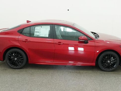New 2026 Toyota Camry SE FWD image 11