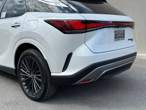 New 2026 Lexus RX 450h AWD w/ Convenience Package image 8