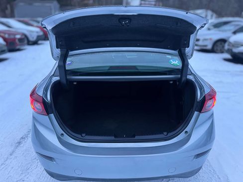 Used 2017 MAZDA MAZDA3 Sport image 11