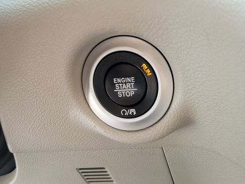 Used 2023 Chrysler Voyager LX FWD image 26