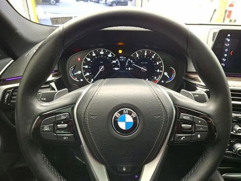 Used 2017 BMW 530i xDrive image 16