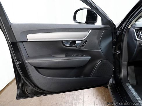 Used 2020 Volvo V90 T6 Cross Country w/ Protection Package Premier image 23