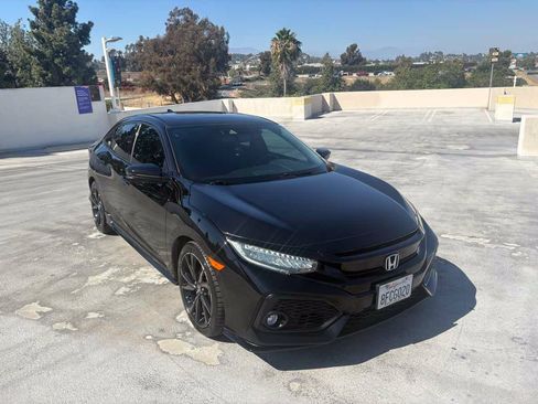 Used 2018 Honda Civic Sport Touring image 40