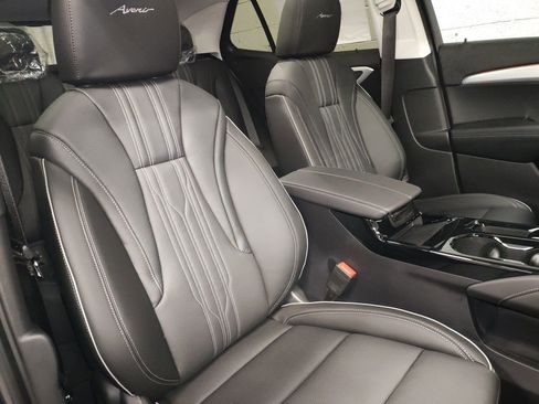 New 2026 Buick Envision Avenir image 9