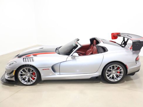 Used 2017 Dodge Viper GTC w/ ACR Package image 17