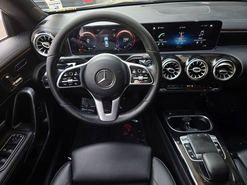 Used 2020 Mercedes-Benz CLA 250 image 14