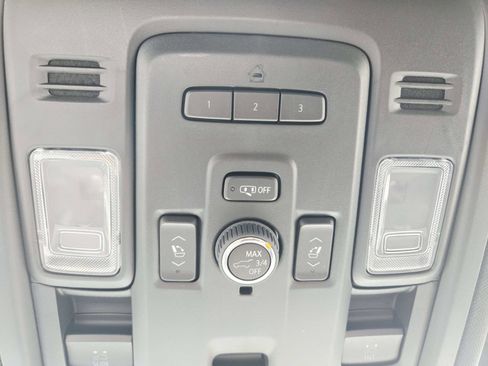 Used 2023 Chevrolet Tahoe LT w/ LT Signature Package image 38