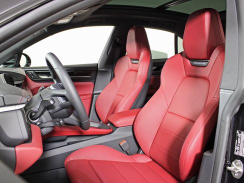 Certified 2025 Porsche Macan 4S Electric image 5