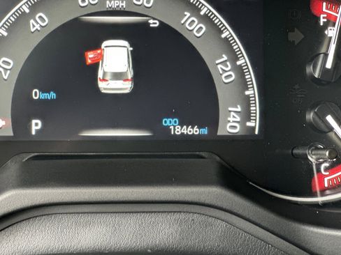 Used 2025 Toyota RAV4 LE image 27