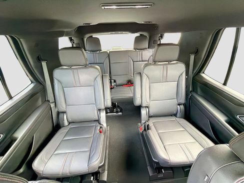 Used 2023 Chevrolet Tahoe RST w/ Sport Performance Package AWD/4WD image 14