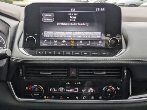 Used 2023 Nissan Rogue SL w/ SL Premium Package image 20