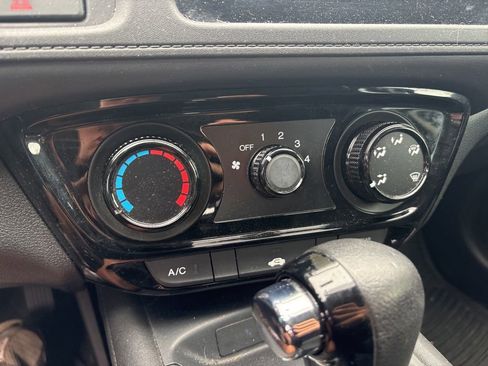 Used 2016 Honda HR-V LX image 23