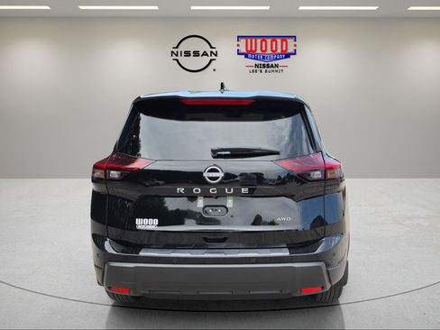 Certified 2026 Nissan Rogue SV w/ Cold Weather Package AWD/4WD image 3