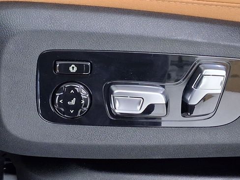 New 2026 BMW X5 M60i image 13