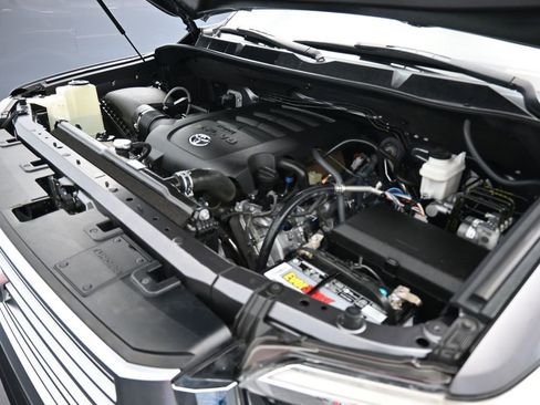 Used 2018 Toyota Tundra Limited image 50