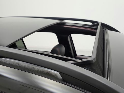 Used 2022 Mercedes-Benz GLB 250 image 19