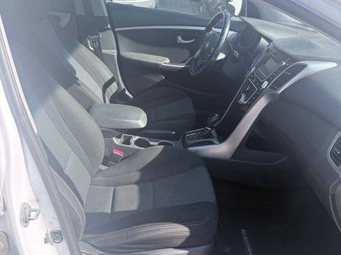 Used 2016 Hyundai Elantra GT w/ Option Group 02 FWD image 17