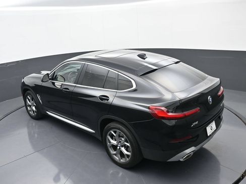 Used 2025 BMW X4 xDrive30i AWD/4WD image 33