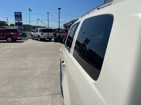 Used 2007 Chrysler Aspen Limited AWD/4WD image 15