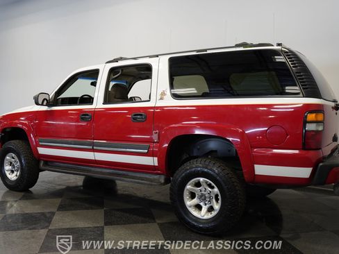 Used 2004 Chevrolet Suburban 2500 AWD/4WD image 9