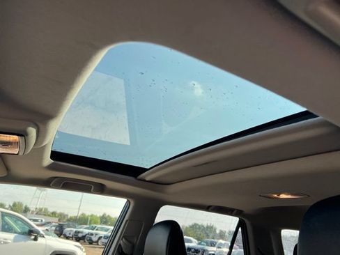 Used 2018 Toyota 4Runner SR5 Premium AWD/4WD image 24