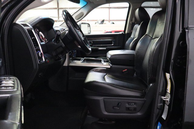 Used 2015 RAM 2500 Laramie w/ Black Appearance Group AWD/4WD image 6