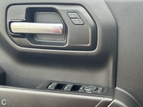Used 2021 Chevrolet Silverado 1500 Custom image 16