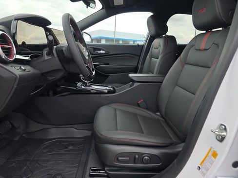 New 2026 Chevrolet Trax RS w/ Driver Confidence Package image 10